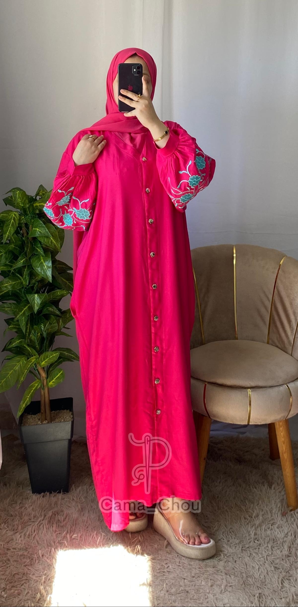 Robe brodée ✨