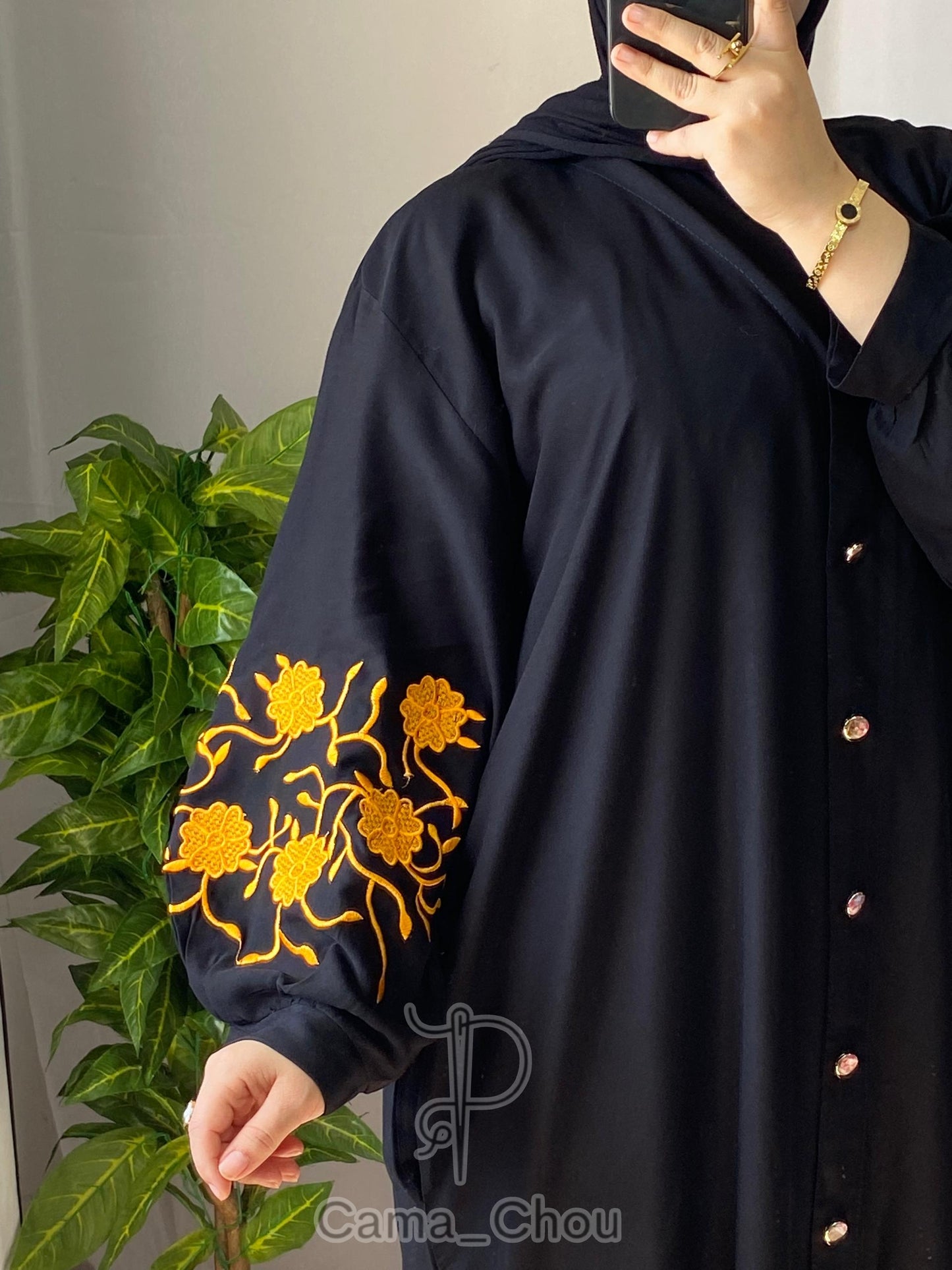 Robe brodée ✨