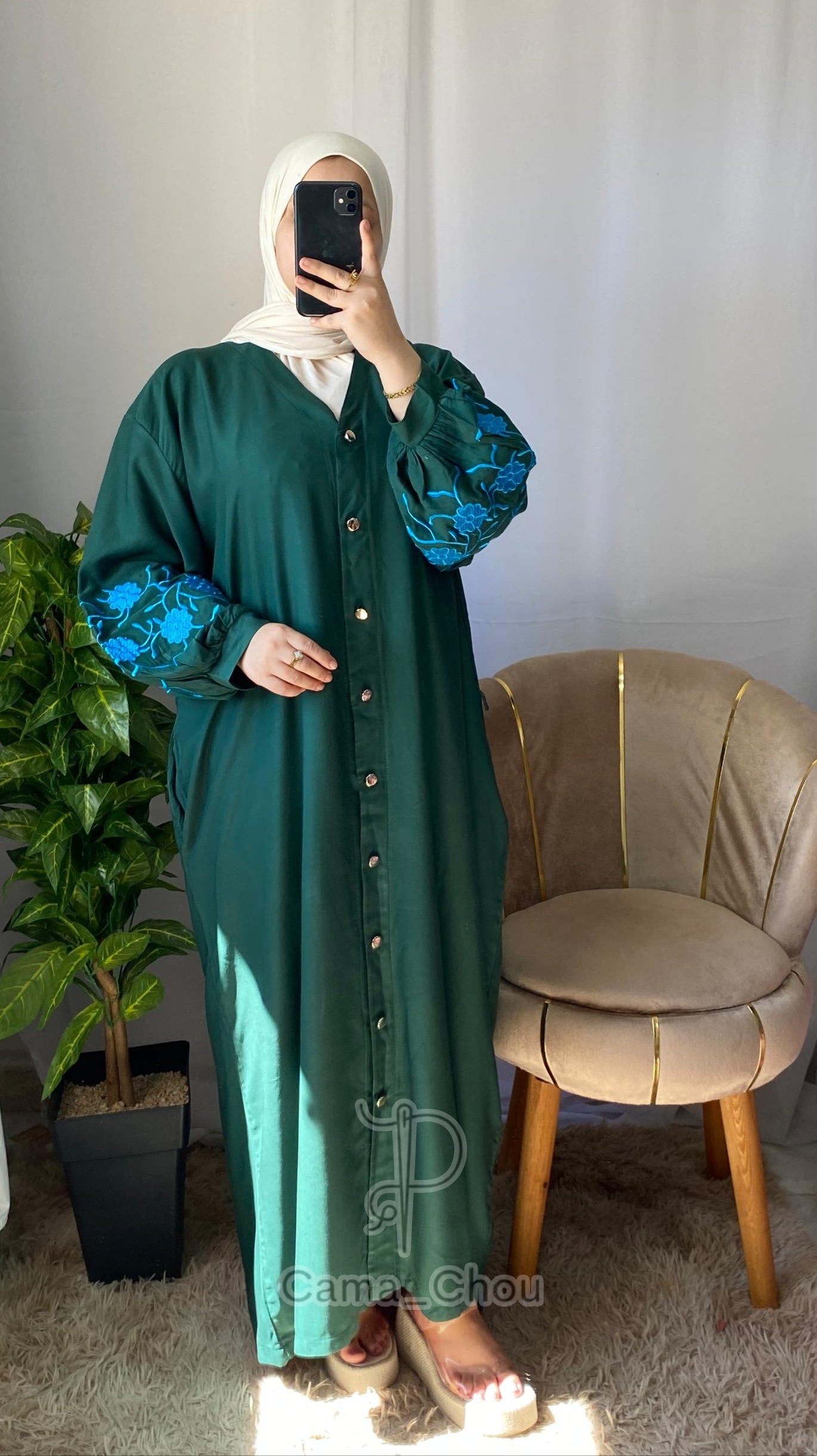 Robe brodée ✨