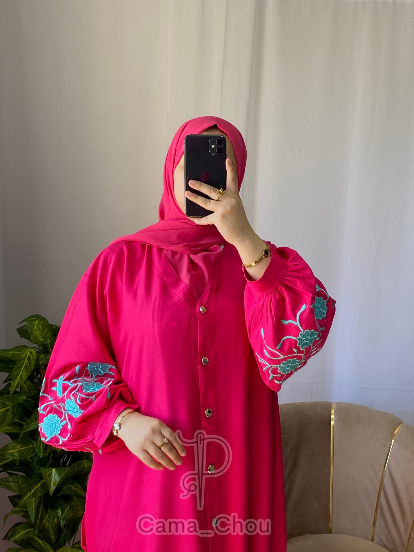 Robe brodée ✨